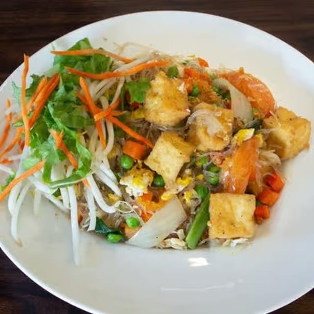 N5. *Pad Woon Sen.