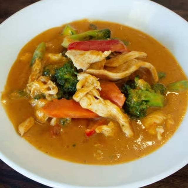 C6. *Thai Chili Jam Specialty Curry.